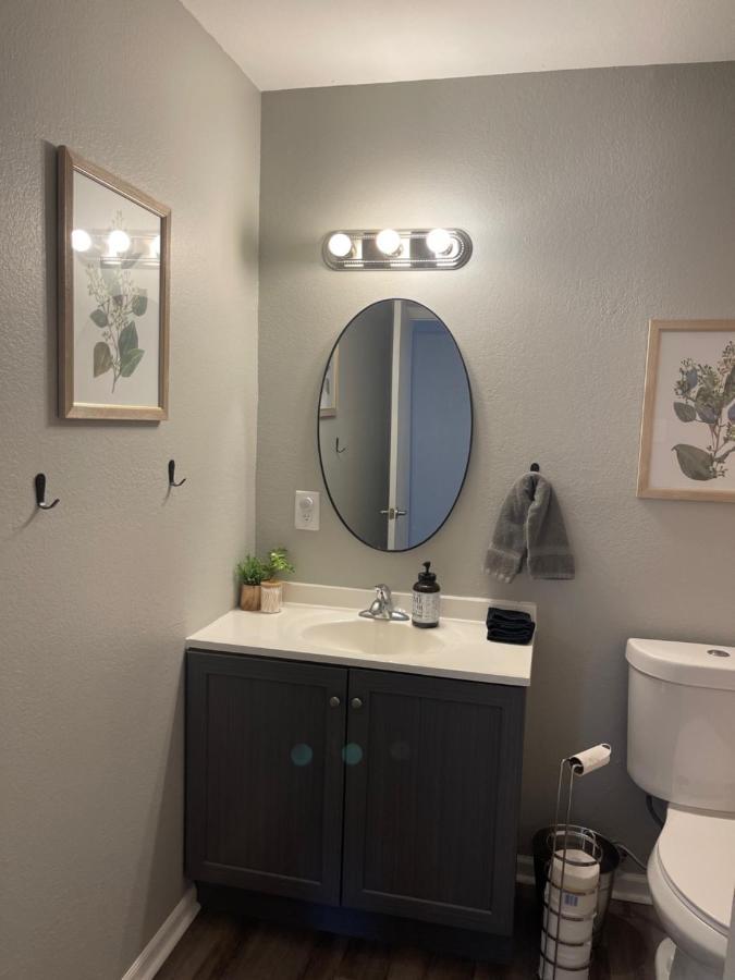 The Deannie Apt #6 - Simple And Homey 2Bd W/ Wifi Hamilton Exteriör bild